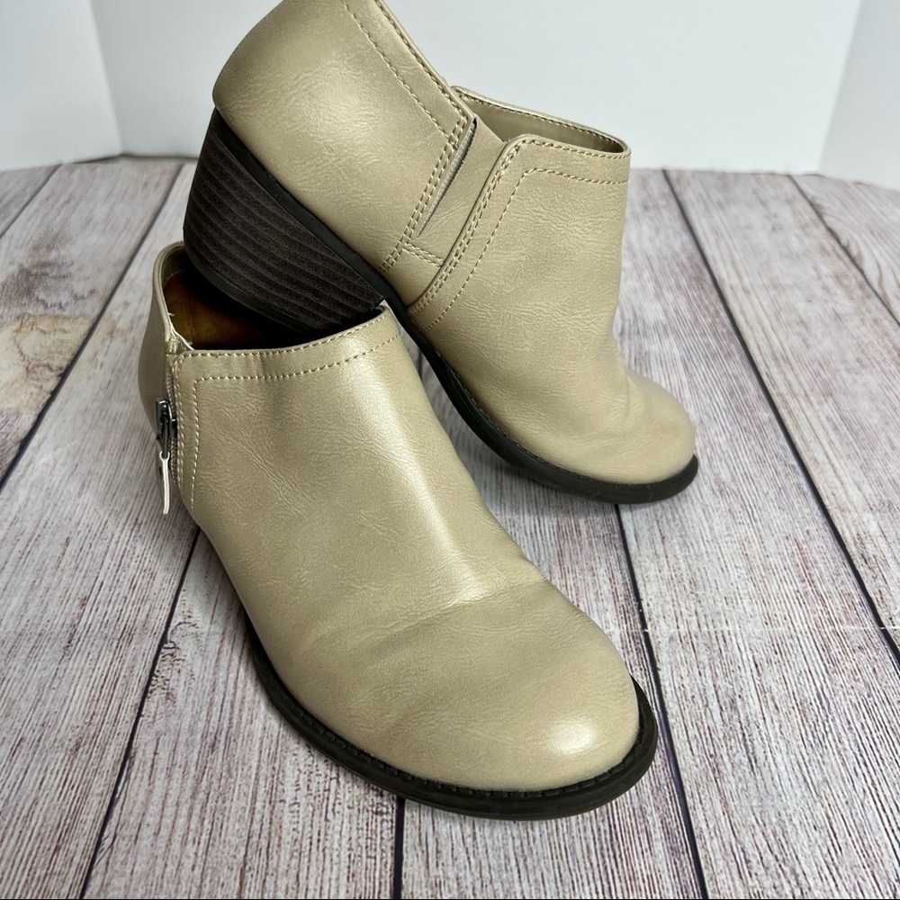 Naturalizer Jovana Booties 7.5